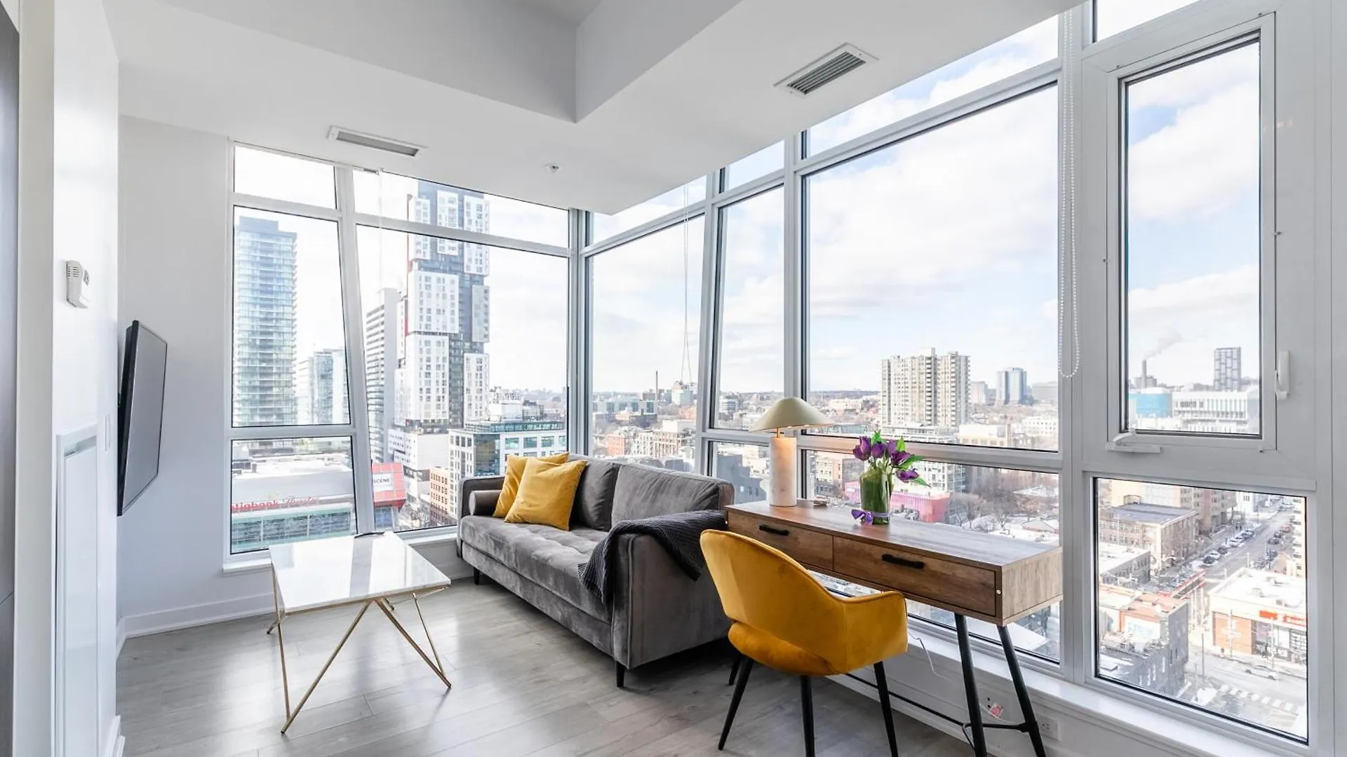 Nobu Suites - Toronto'S Entertainment District Apartmán